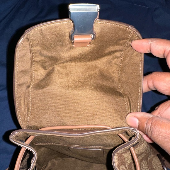 🎉Coach Pace Backpack w/free accessories 🎉 - Picture 7 of 10